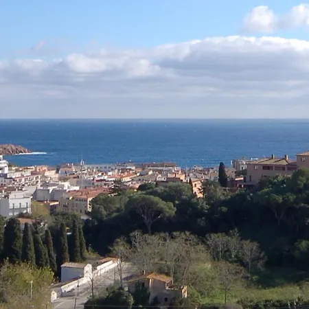 Apartment Lets Holidays Sea Views & Pool In Sa Gabarra Tossa de Mar